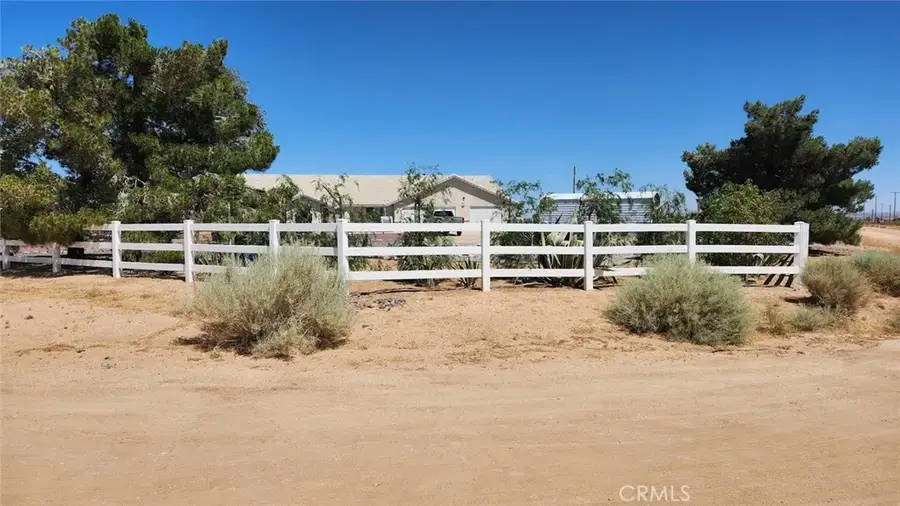 7250 Cayucos, Phelan, CA 92371 - #3