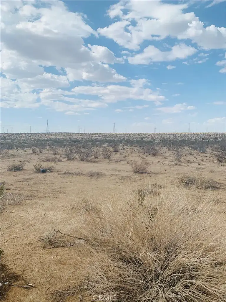 0 Tawney Ridge Ln, Victorville, CA 92392 - #1