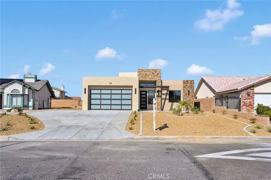 18310 Lakeview Drive, Victorville, CA 92395 - #3