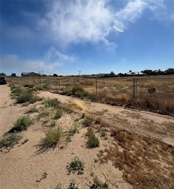 6589 Fremontia, Oak Hills, CA 92344