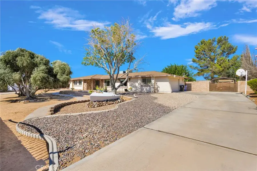 20135 Eyota Road, Apple Valley, CA 92308 - #3