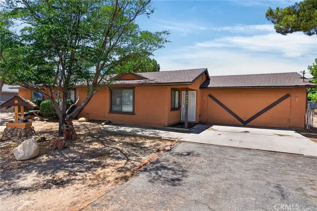 18725 Vine, Hesperia, CA 92345 - #1
