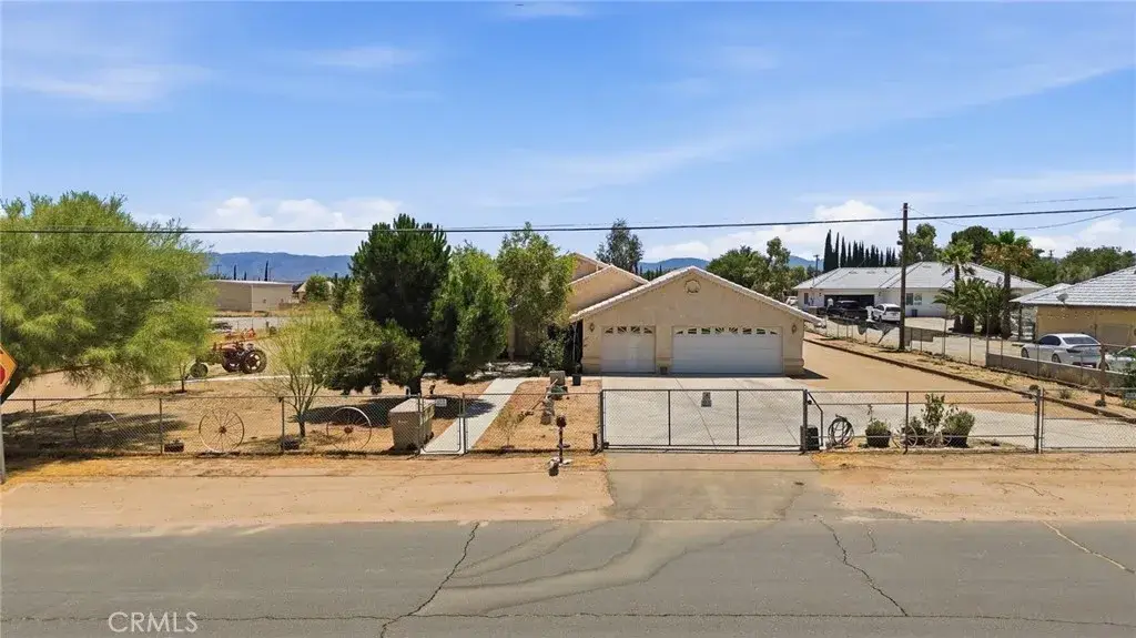 16089 Cactus Street, Hesperia, CA 92345 - #1