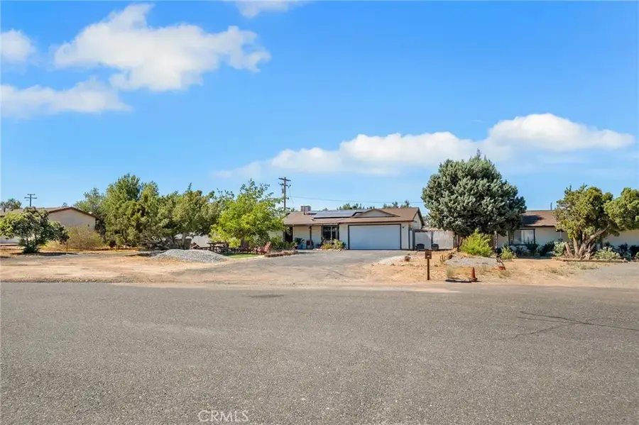 15436 Greenwood, Hesperia, CA 92345 - #2