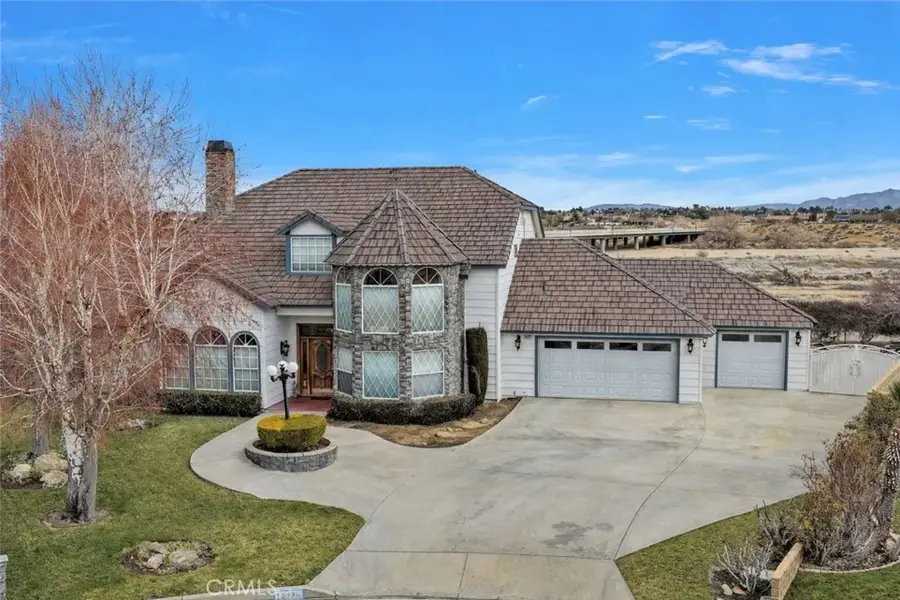 18475 Trout, Victorville, CA 92395 - #2