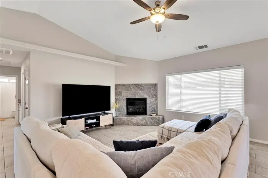 17889 Sycamore, Hesperia, CA 92345 - #2
