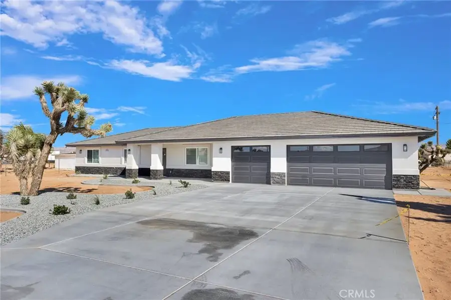 15130 Dakota Road, Apple Valley, CA 92307 - #2