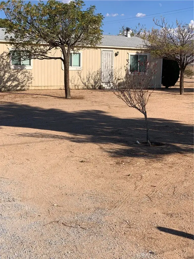 11921 Milpas Drive, Apple Valley, CA 92308 - #1