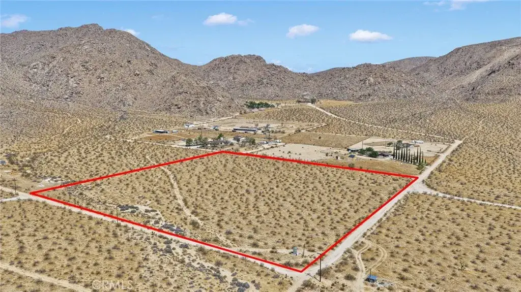 14 Center, Lucerne Valley, CA 92356 - #1