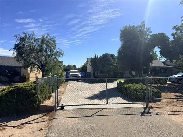 8283 Langdon, Hesperia, CA 92345