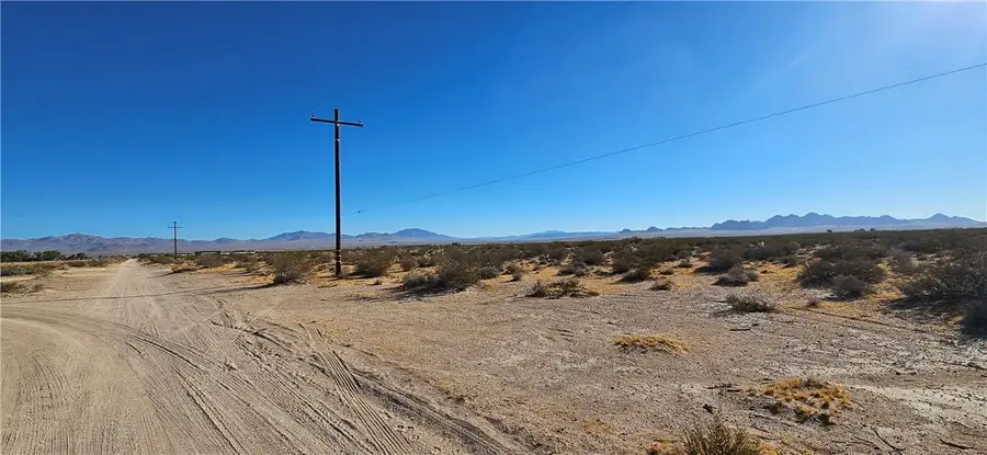 802 Lincoln, Lucerne Valley, CA 92356 - #2