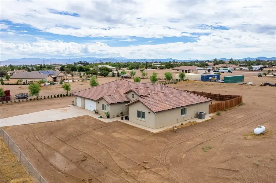 10215 Nielson, Oak Hills, CA 92344 - #2