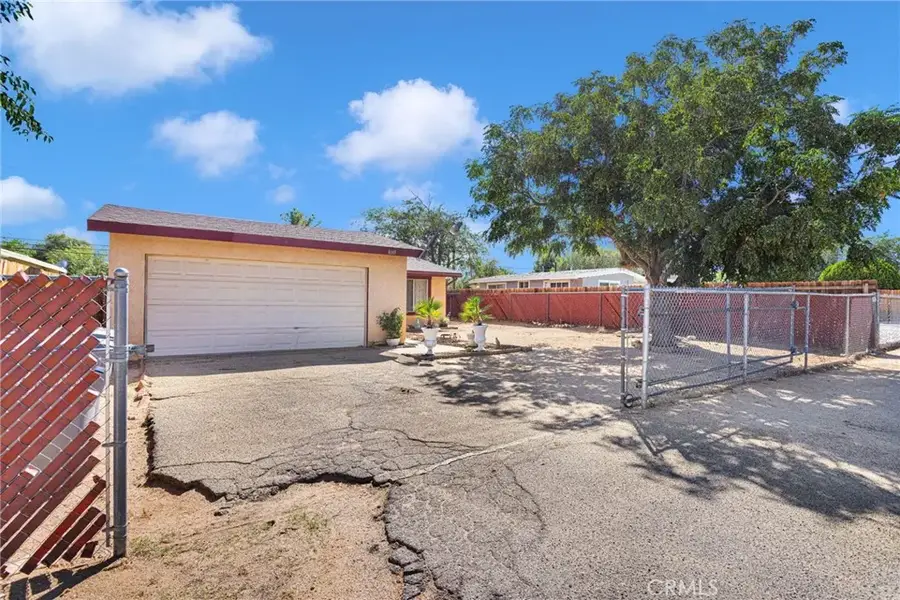 16165 Pine, Hesperia, CA 92345 - #3