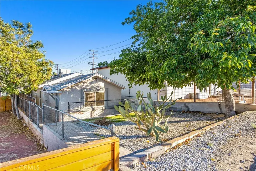 15557 5th Street, Victorville, CA 92395 - #1