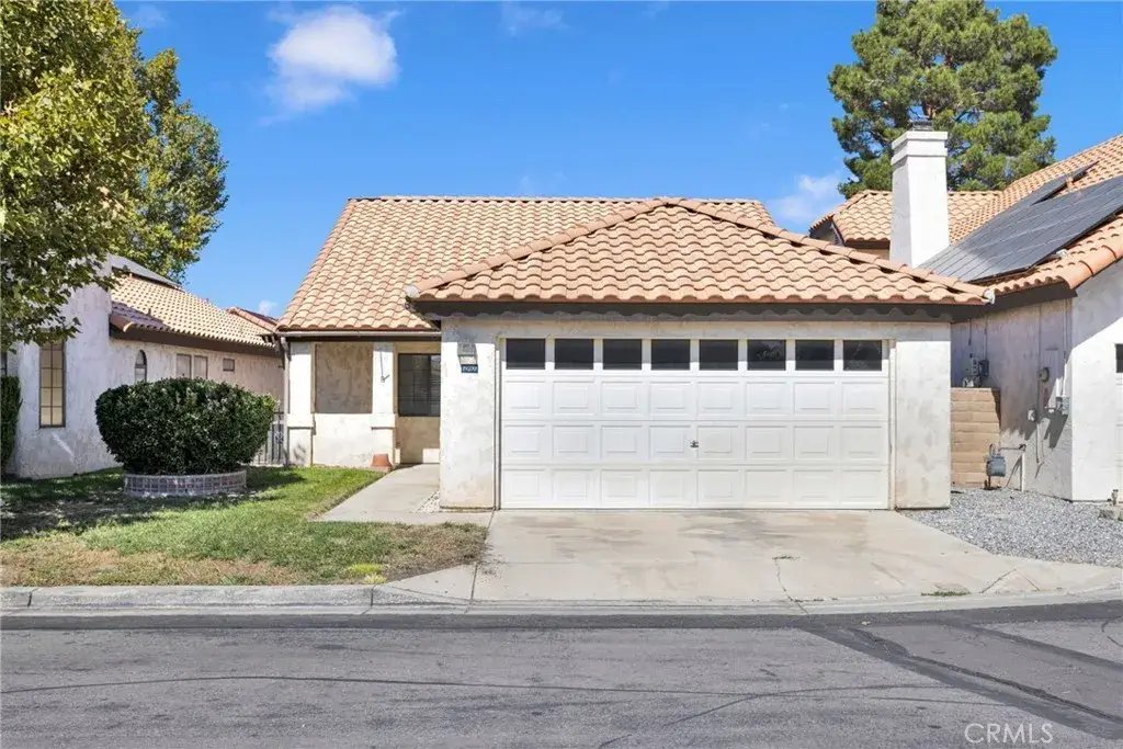 19270 Pine Way, Apple Valley, CA 92308 - #1