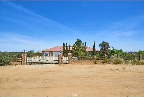 7438 Woodcliff, Phelan, CA 92371
