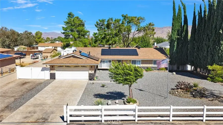 8041 Kingston, Hesperia, CA 92345 - #3
