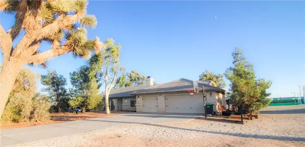 8979 Appleton, Phelan, CA 92392