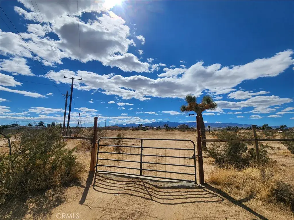 11972 Barbet, Phelan, CA 92371 - #1
