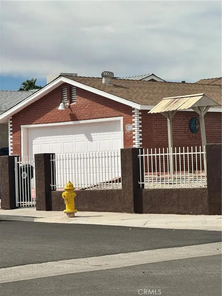 900 Chateau Way, Barstow, CA 92311 - #1