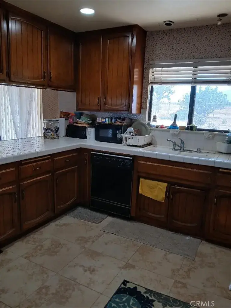 10722 Phelan Road, Oak Hills, CA 92344 - #2