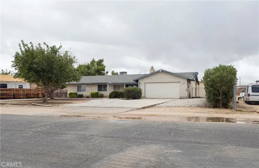 17969 Yucca, Hesperia, CA 92345 - #1