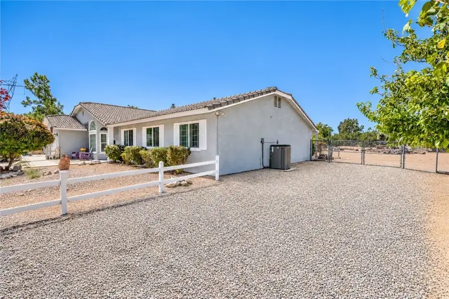 9030 Verbena Road, Oak Hills, CA 92344 - #3