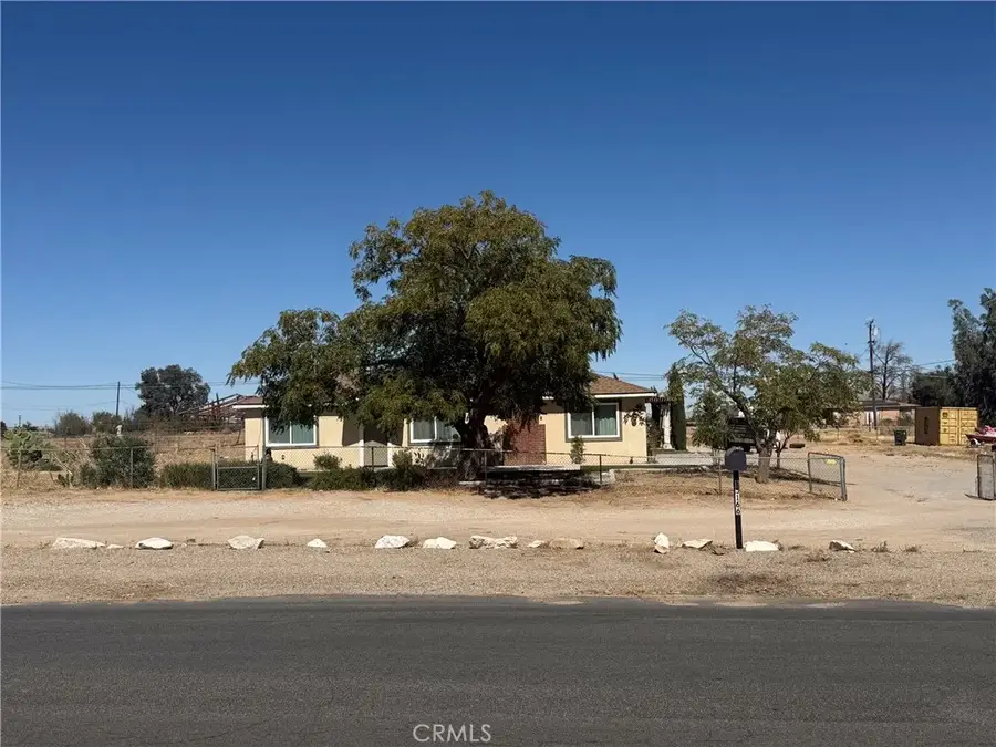 15166 Dos Palmas, Victorville, CA 92392 - #3
