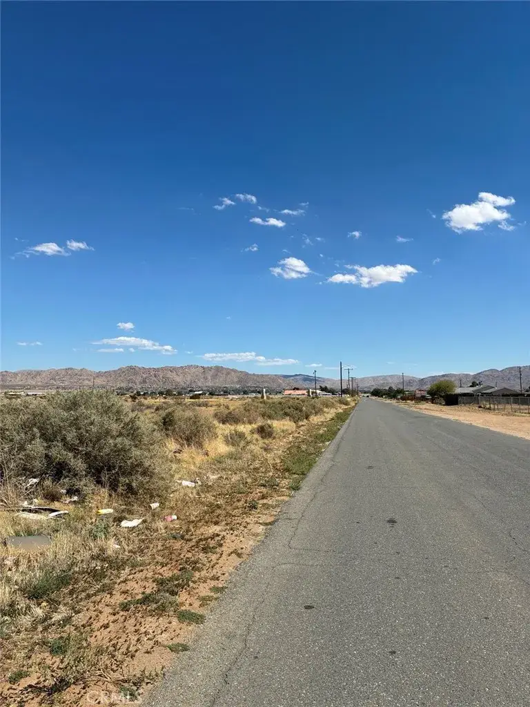 0 Otoe, Apple Valley, CA 92307 - #1
