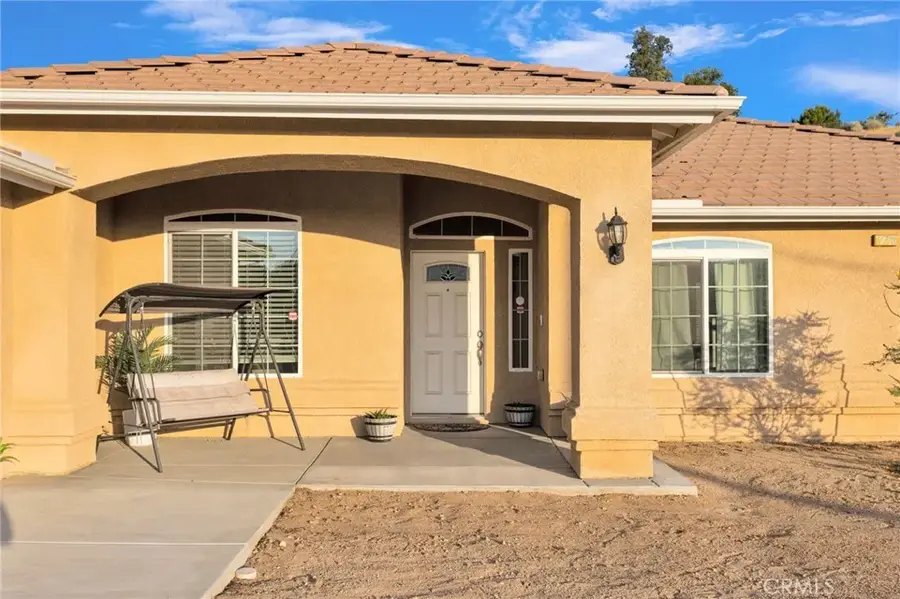 17725 Bangor, Hesperia, CA 92345 - #3