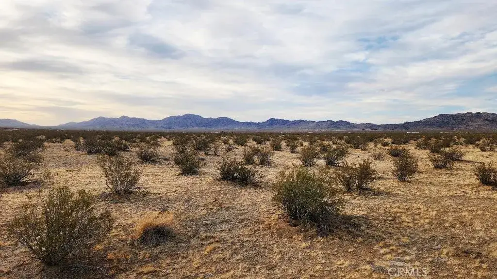 400 Near Greastwood Lane, Lucerne Valley, CA 92356 - #1
