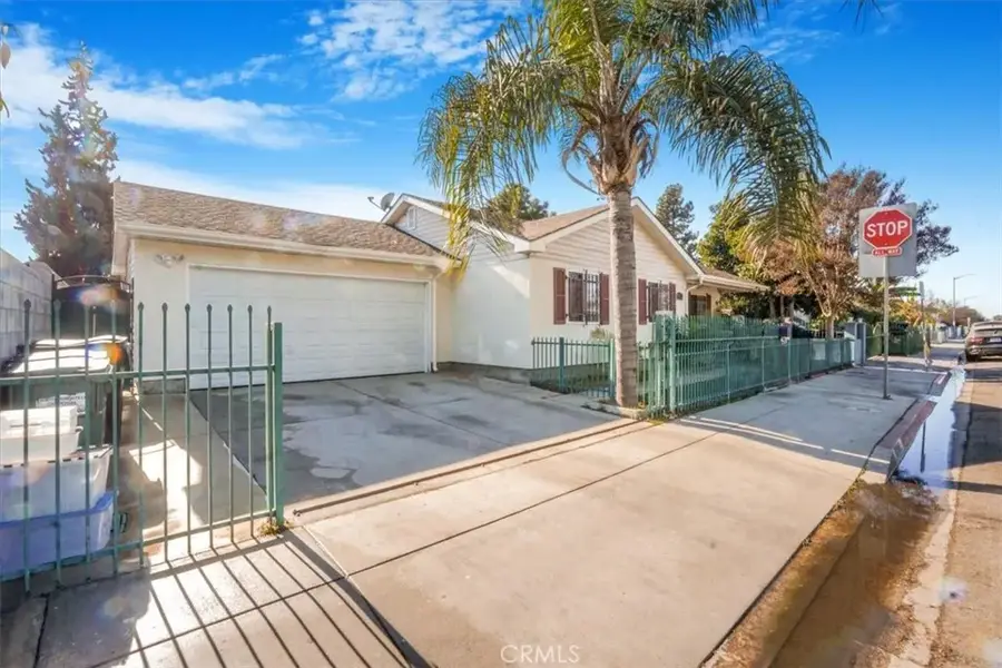 2502 Santa Ana Boulevard North, Los Angeles, CA 90059 - #2