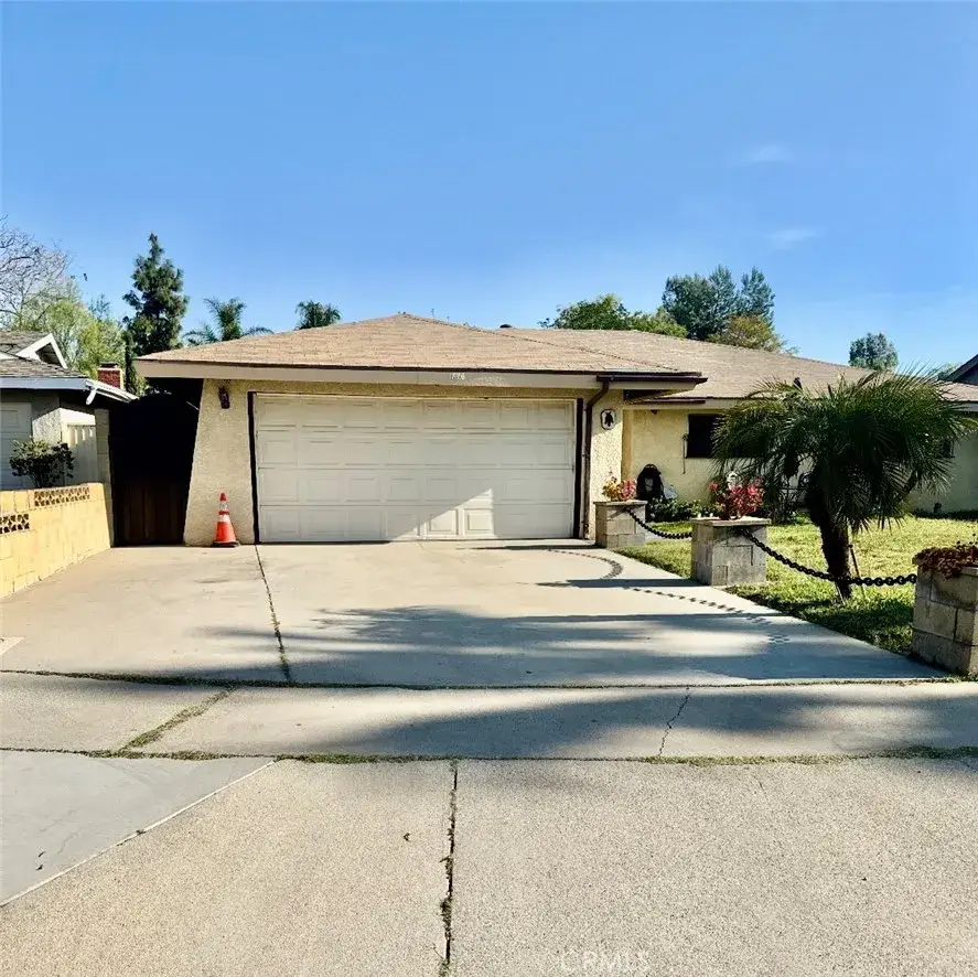 17626 Orange Court, Fontana, CA 92335 - Image #3