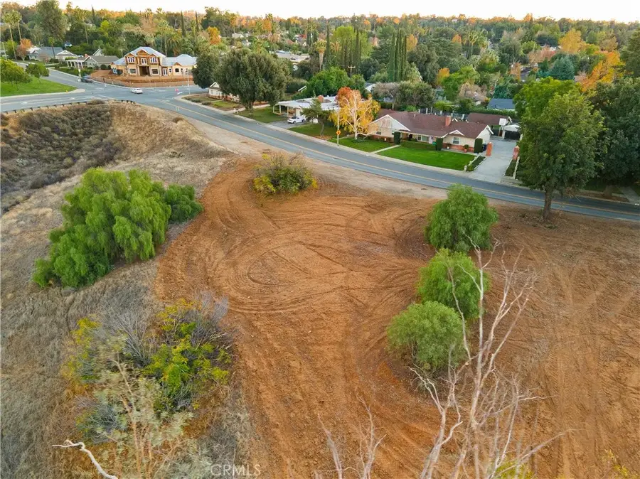 225 N Sunset East, Redlands, CA 92373 - Image #3