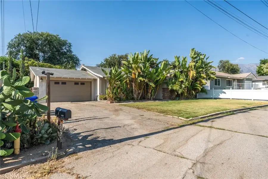 34746 View Drive, Yucaipa, CA 92399 - Image #3