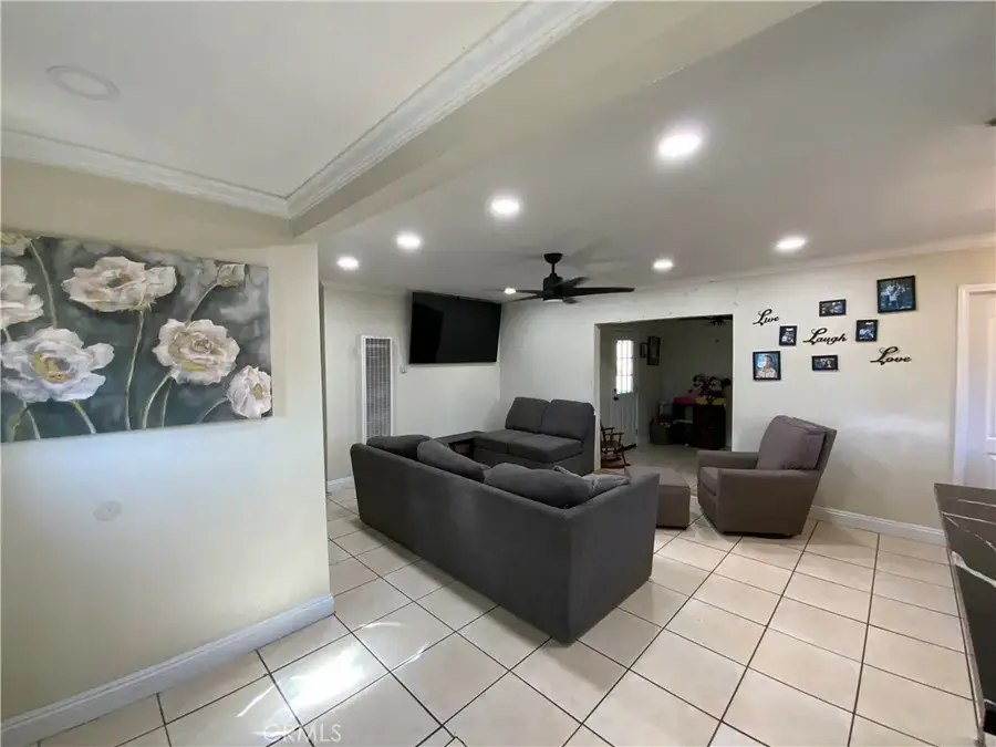 7715 Rogers Lane, San Bernardino, CA 92410 - Image #2