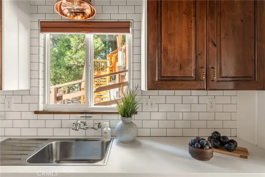 110 Highway 173, Lake Arrowhead, CA 92352 - Image #3