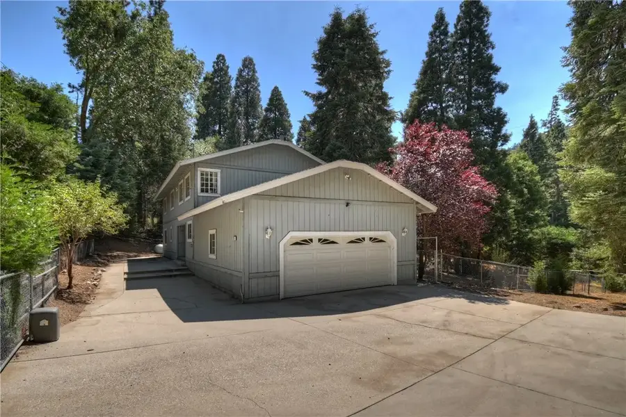 386 Garden Drive, Cedarpines Park, CA 92322 - Image #3