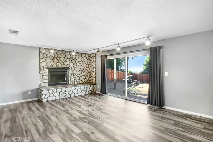 33447 Landerville Boulevard, Lake Elsinore, CA 92530 - Image #3