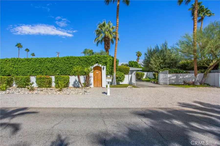1450 Tamarisk Rd, Palm Springs, CA 92262 - #3