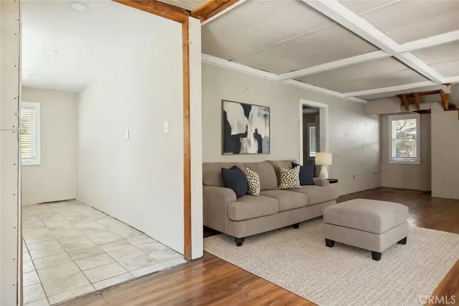 725 Golden, Lake Arrowhead, CA 92352 - Image #2