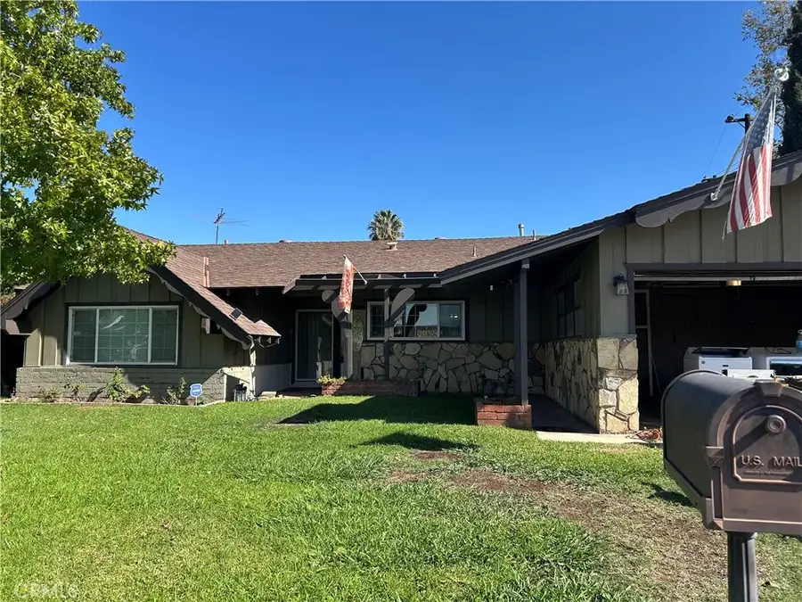 3681 Chateau Court, Riverside, CA 92505 - Image #2