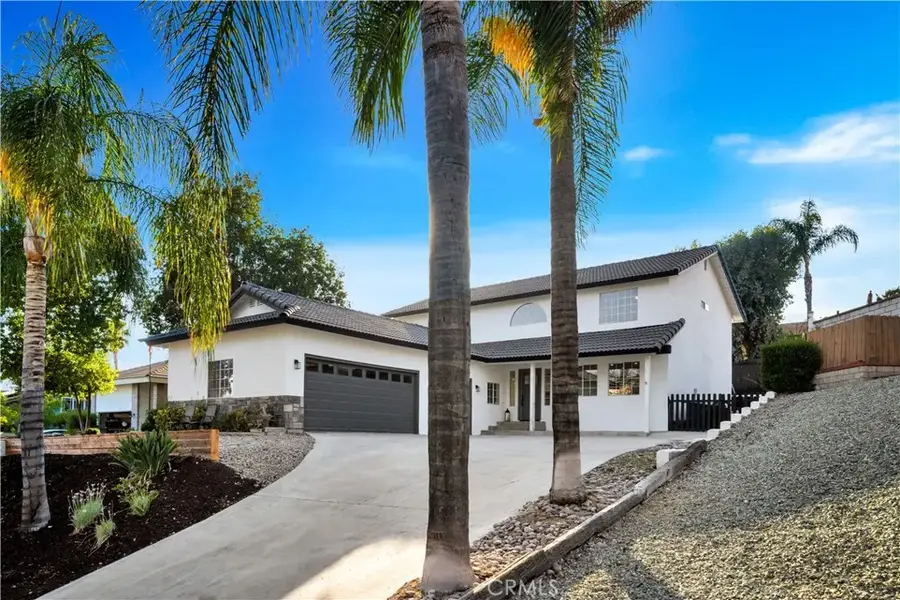 29707 Yellow Gold Drive, Canyon Lake, CA 92587 - Image #2