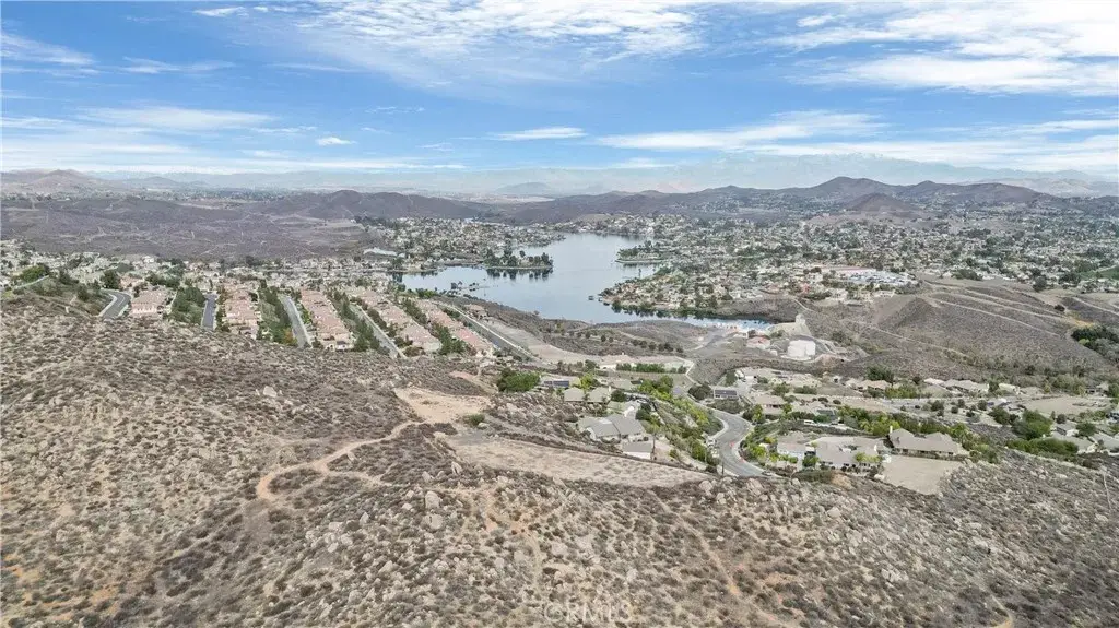 9 Via Del Lago, Lake Elsinore, CA 92532 - Image #1