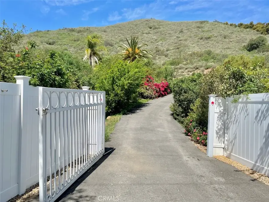 45251 La Cruz Drive, Temecula, CA 92590 - Image #2