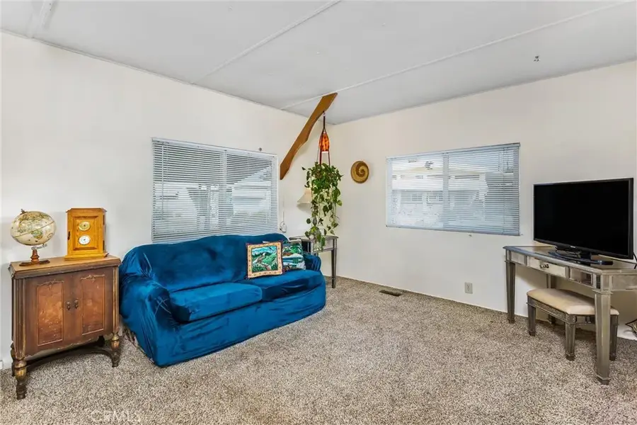 34480 County Line Rd #52, Yucaipa, CA 92399 - Image #3