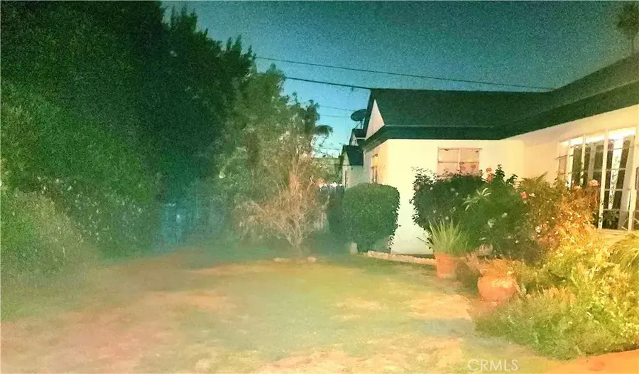 8345 Kester, Panorama City, CA 91402 - Image #3