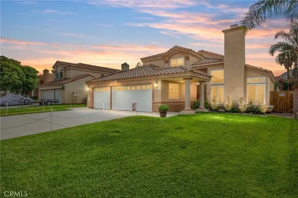 2574 Carbon Court, Colton, CA 92324