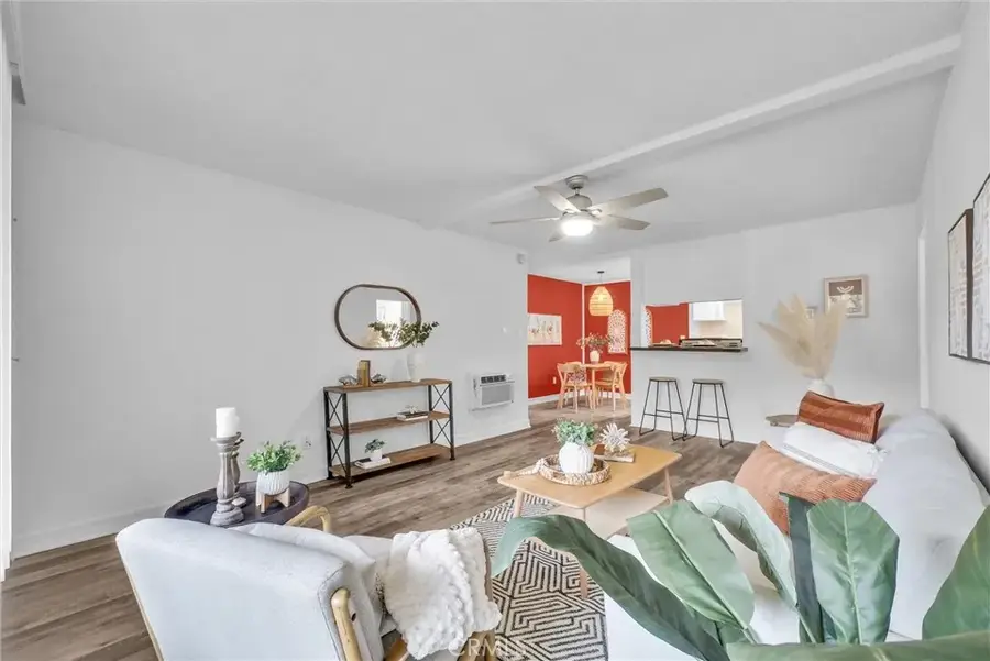 1030 W Macarthur Boulevard #5, Santa Ana, CA 92707 - Image #2