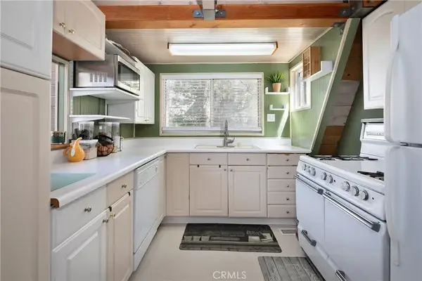 27874 Matterhorn Drive, Lake Arrowhead, CA 92352